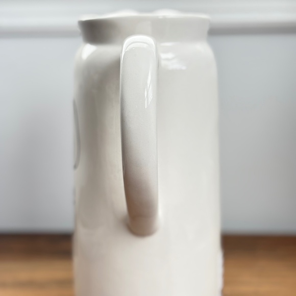 NWT RAE DUNN Iced Tea Ceramic Pitcher Kitchen Artisan Collection by Magenta NEW - Picture 4 of 8